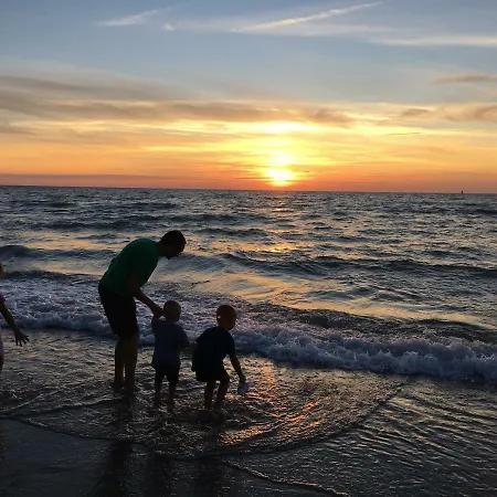 Morska Dębina Dom wakacyjny Debina (Ustka)
